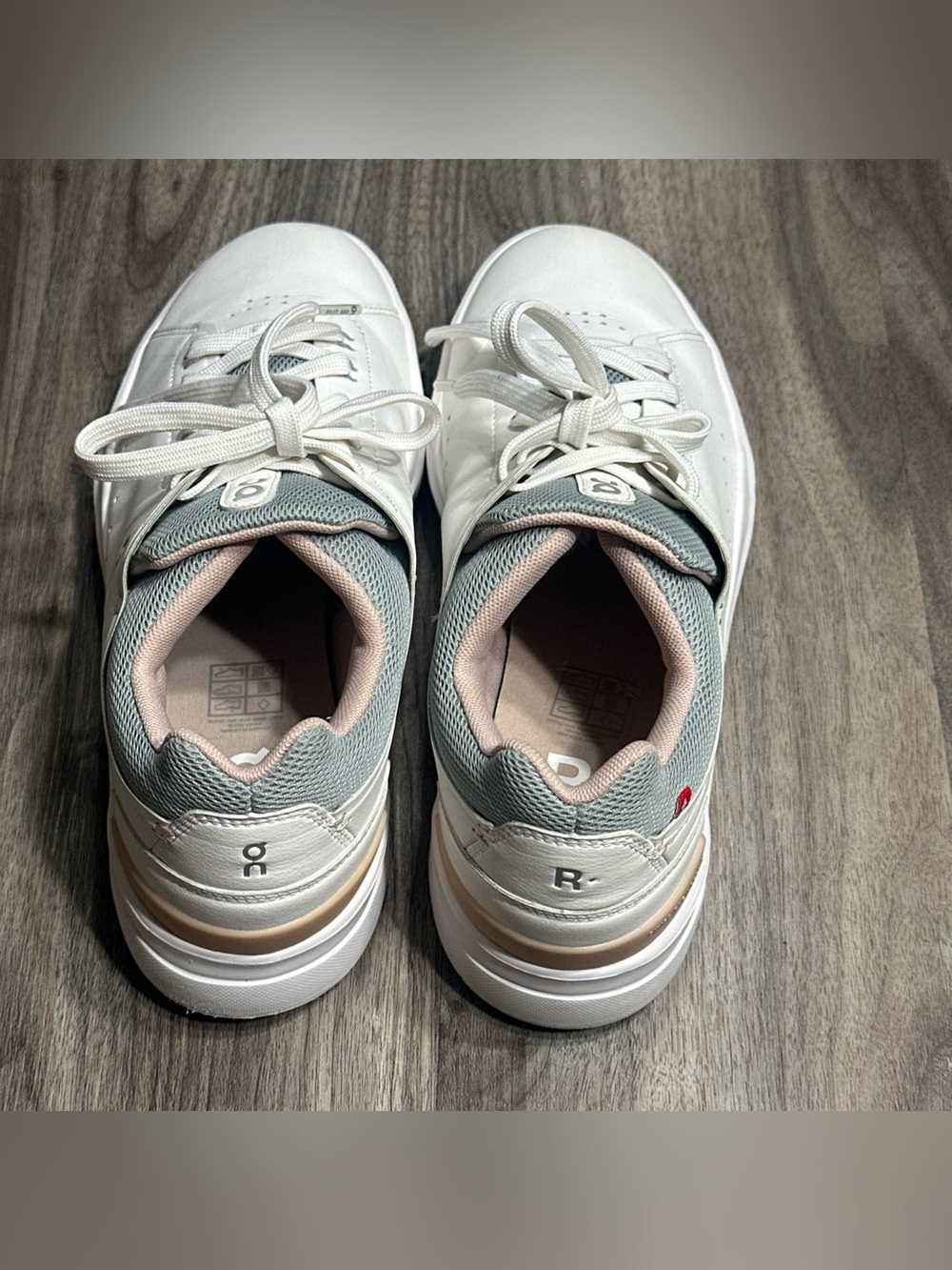On Running Women's White Sneakers with Light Pink Lining - Picture 12 of 16